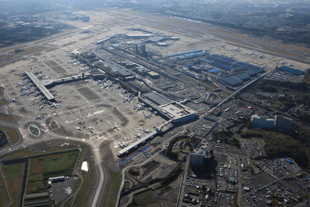 成田空港の航空写真