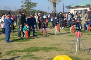 地域防災力強化のために訓練する様子