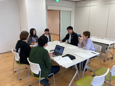 編集会議の様子