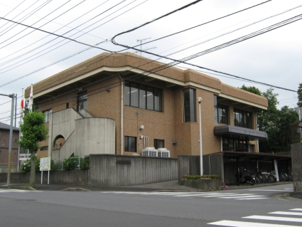 橋賀台公民館の建物の様子