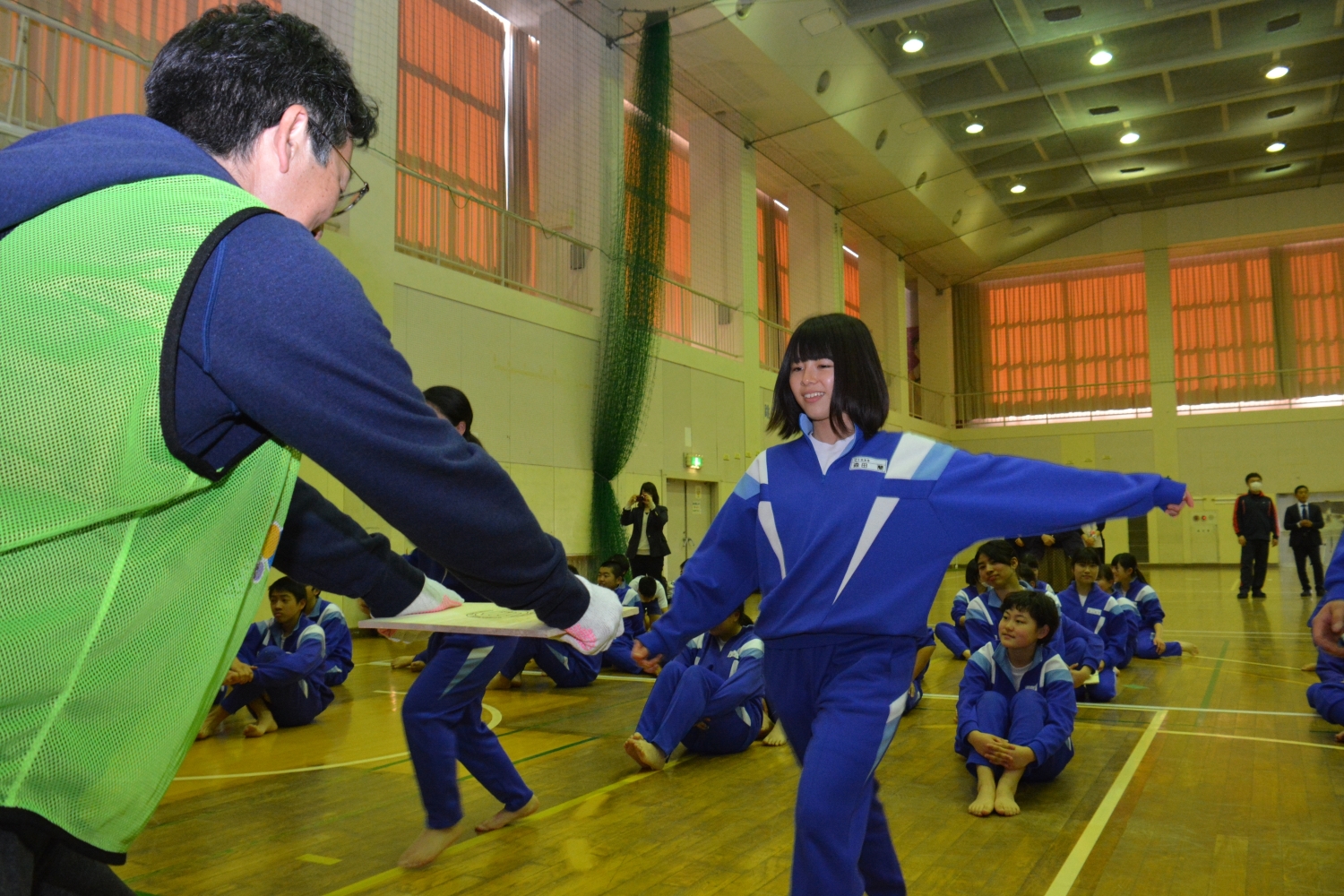 生徒の板割りの様子（その2）