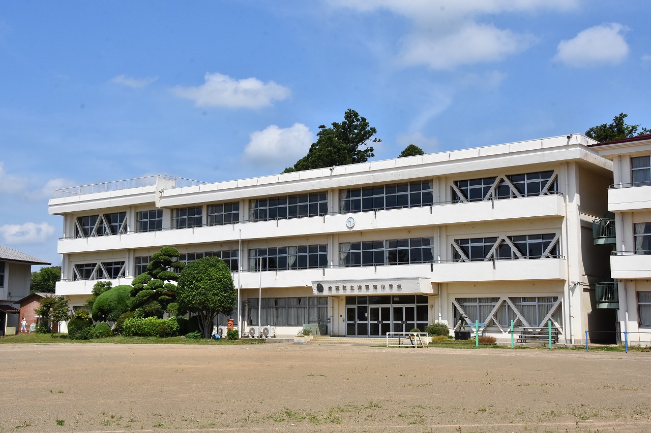 旧津富浦小学校