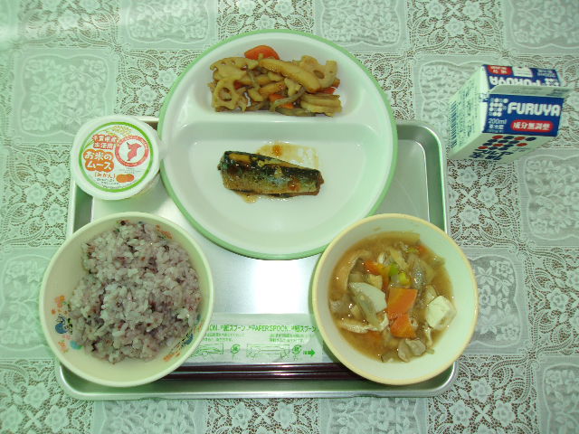 玉造本所の成田給食の日の給食写真