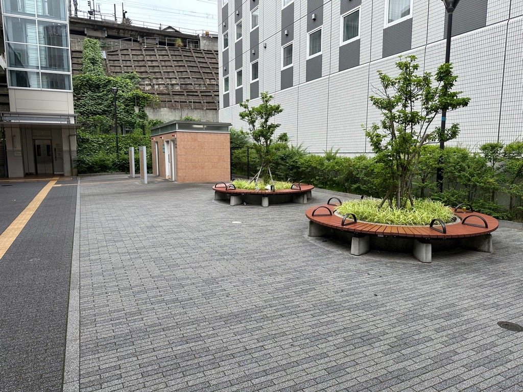 ナスパポケットパーク（京成成田駅東口ポケットパーク）の画像