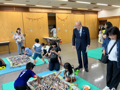 視察を行う様子