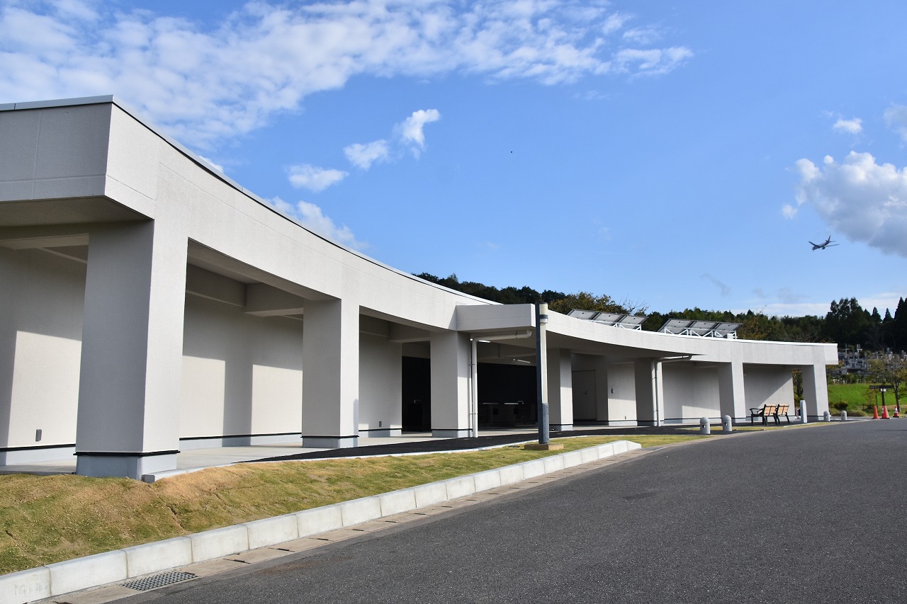 いずみ聖地公園合葬式墓地外観写真