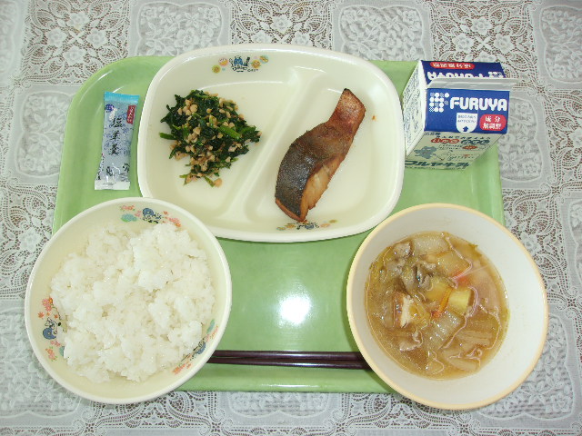 玉造本所の成田給食の日の給食写真