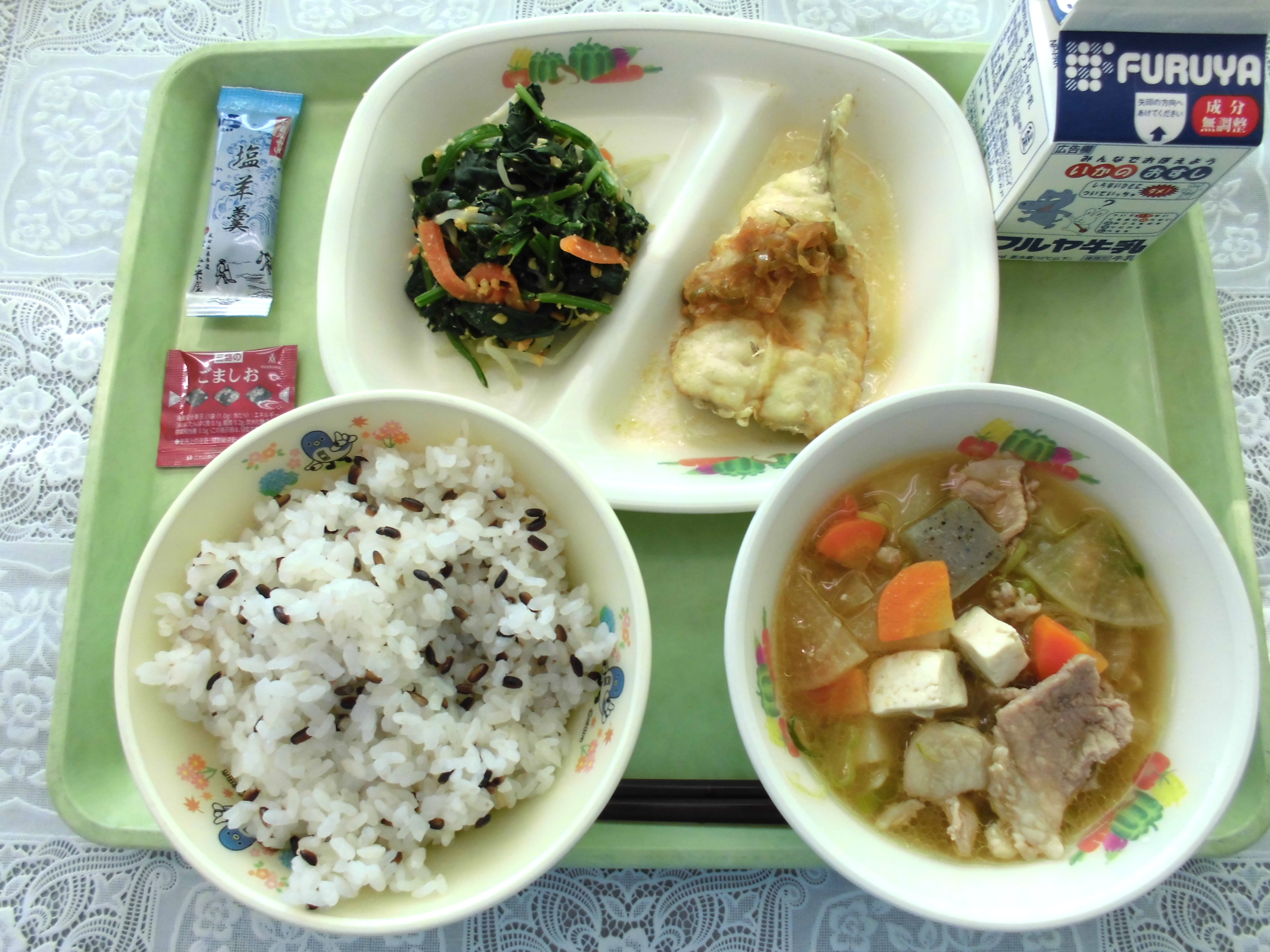 下総分所の成田給食の日の給食写真