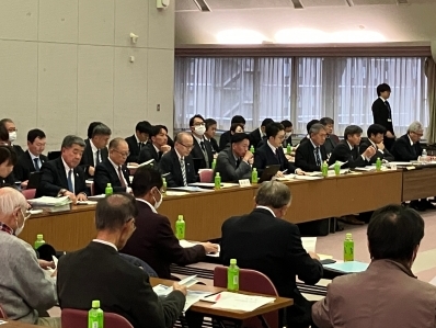 説明を聞く様子