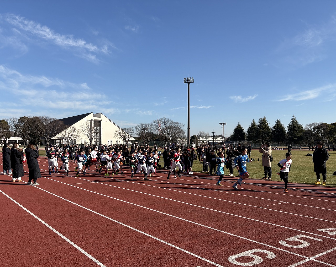 駅伝交流大会の様子