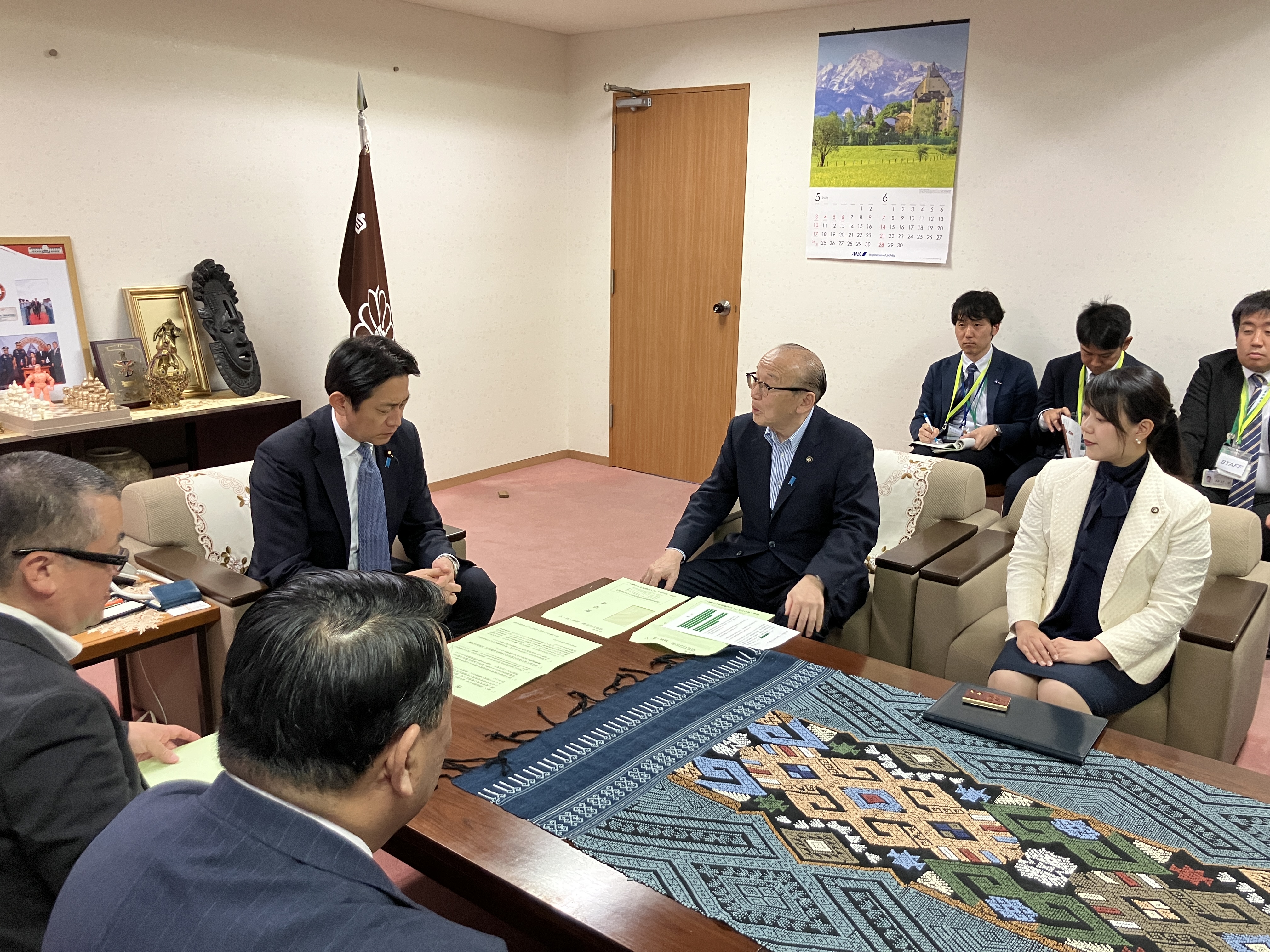 小林政調会長に要望する市長