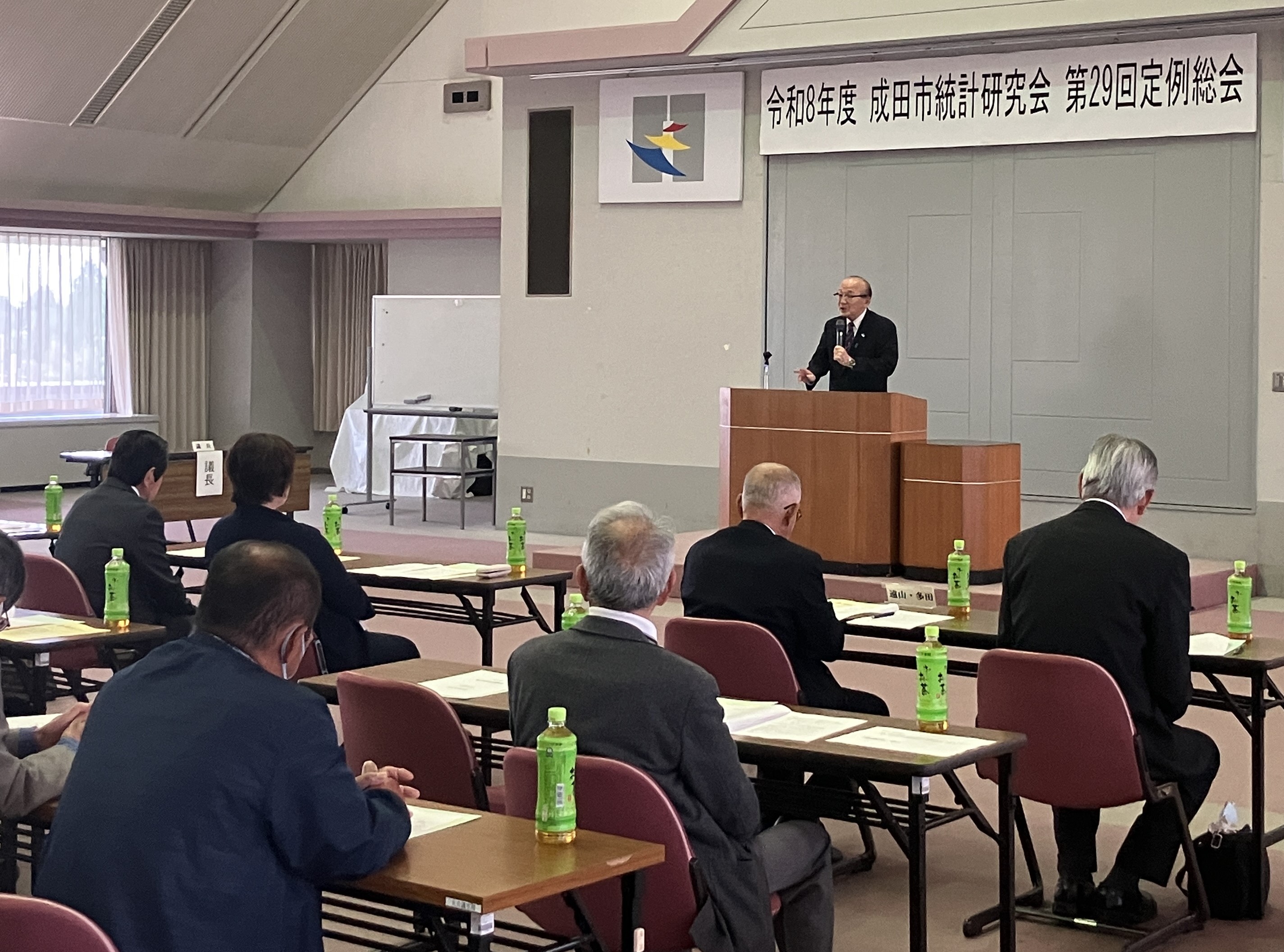 挨拶する市長