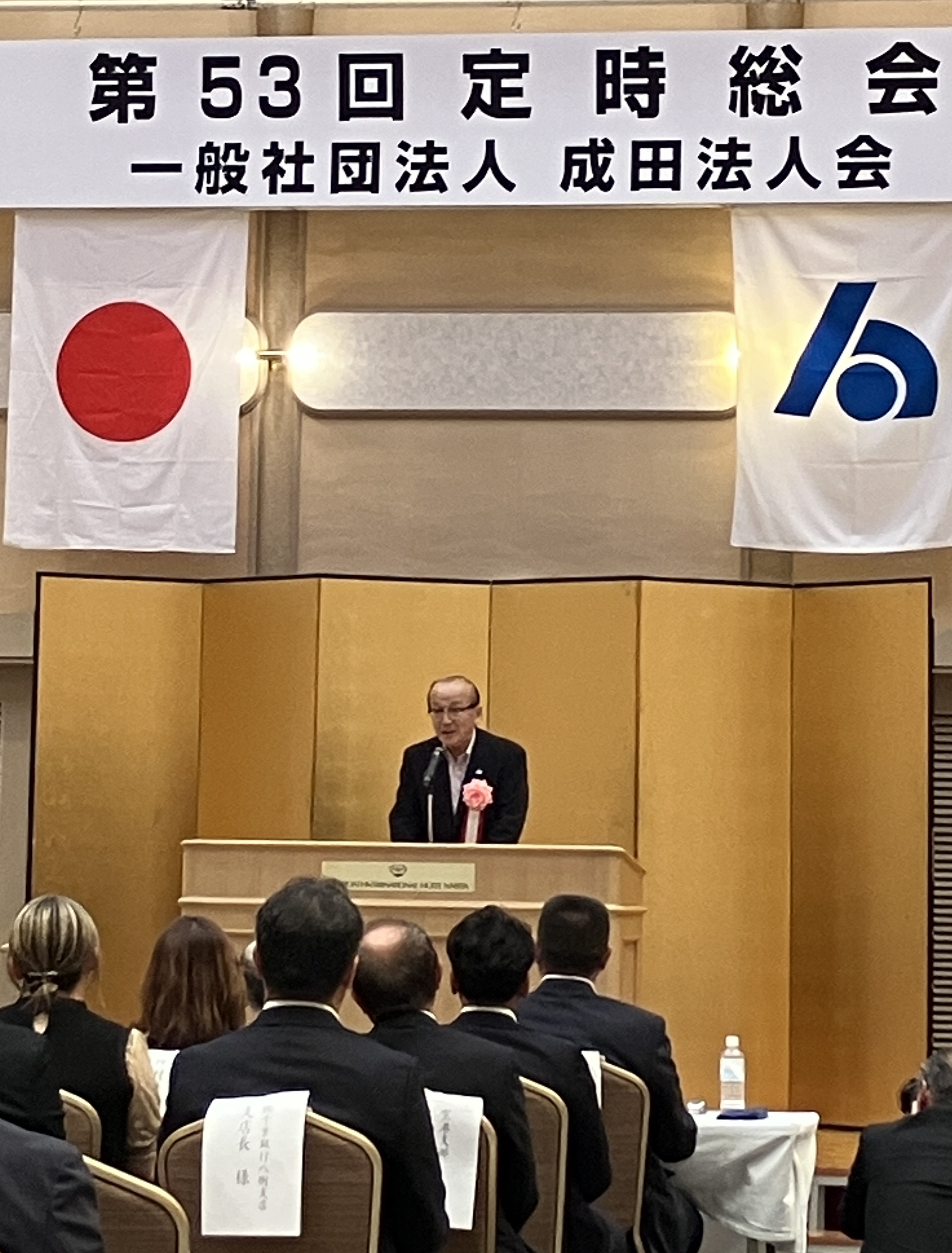 市長が挨拶する様子