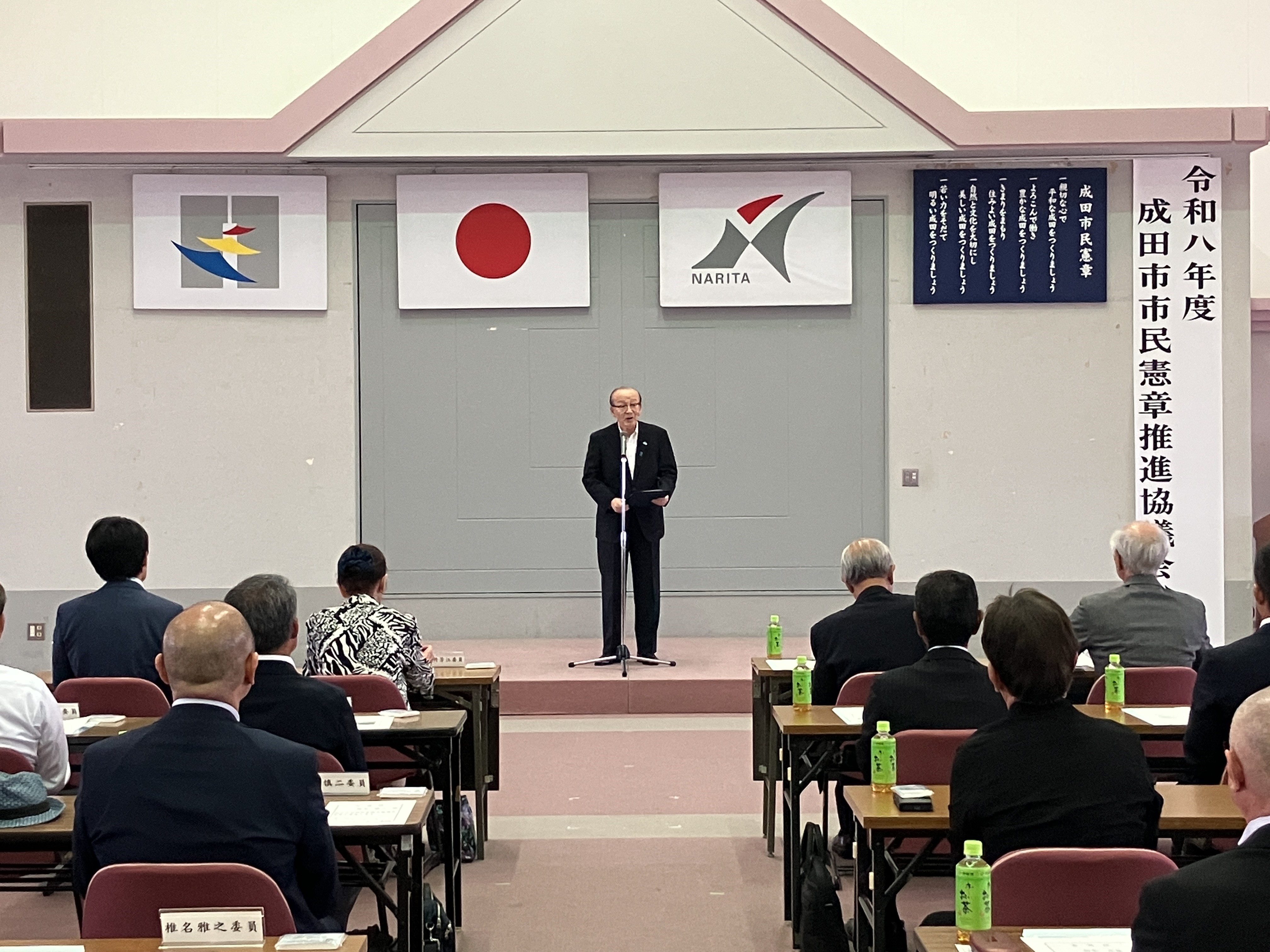 市長が挨拶する様子