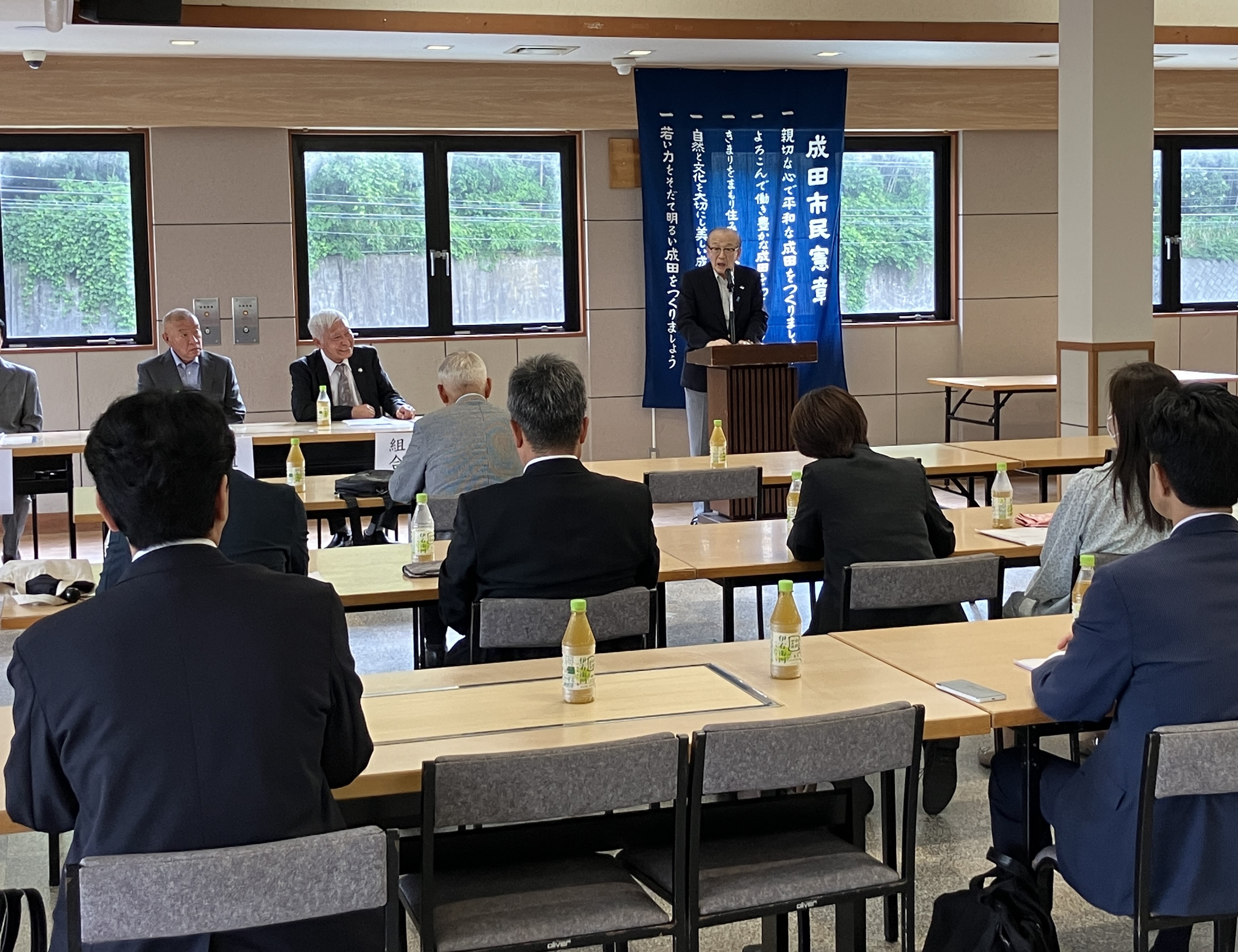 市長が挨拶する様子