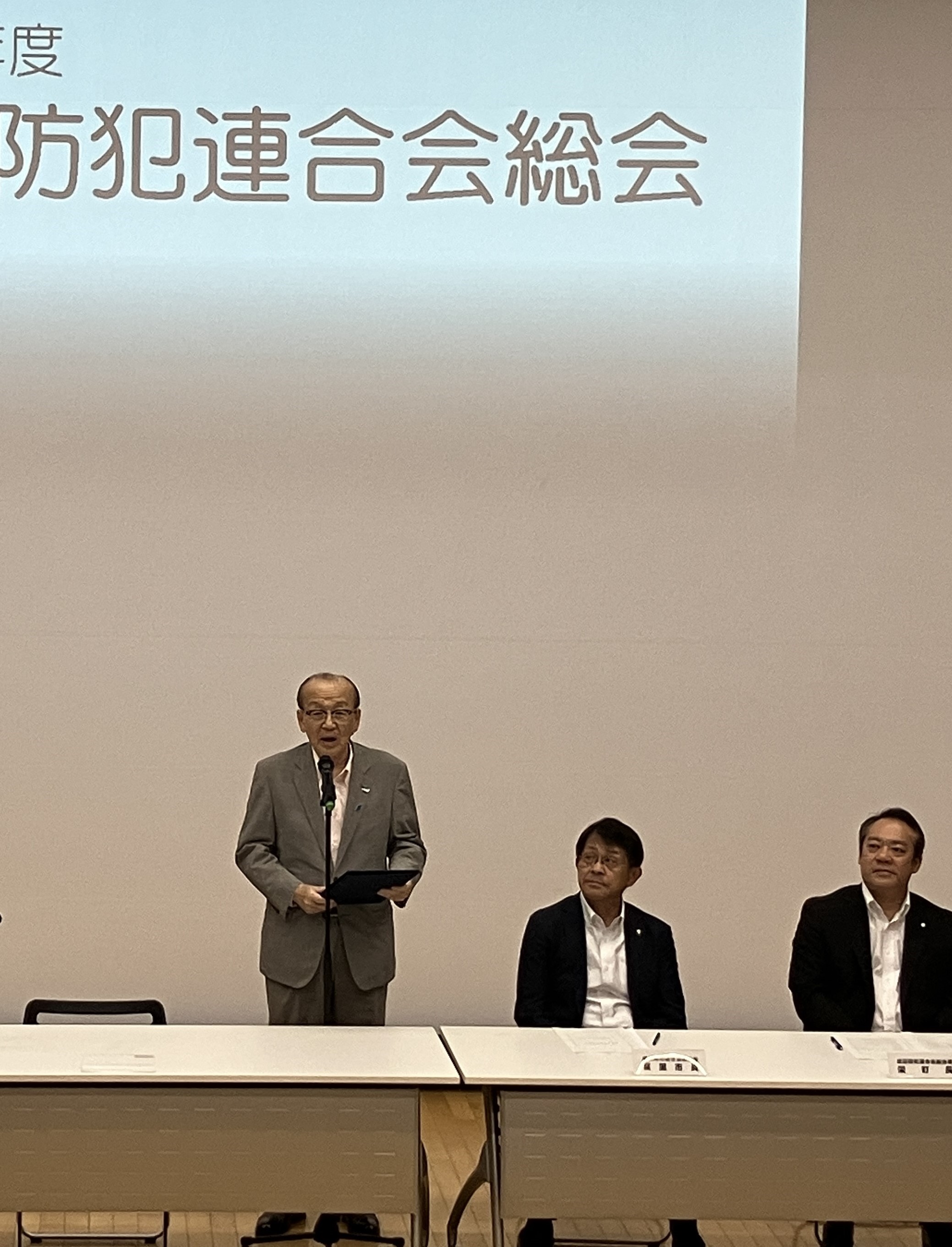 市長が挨拶する様子