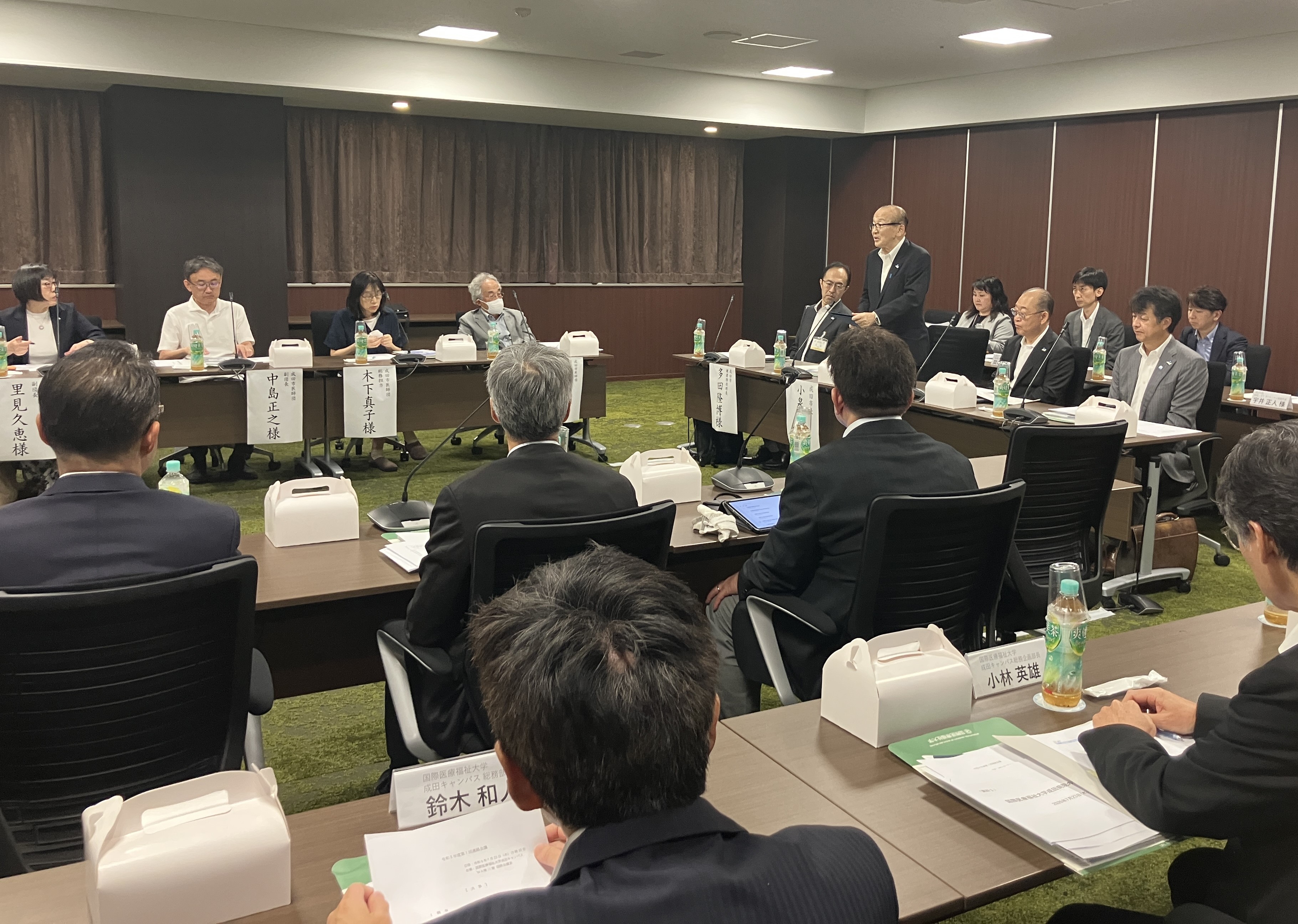 市長が挨拶する様子