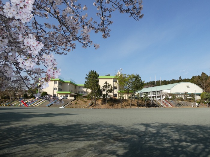 新山小学校の画像