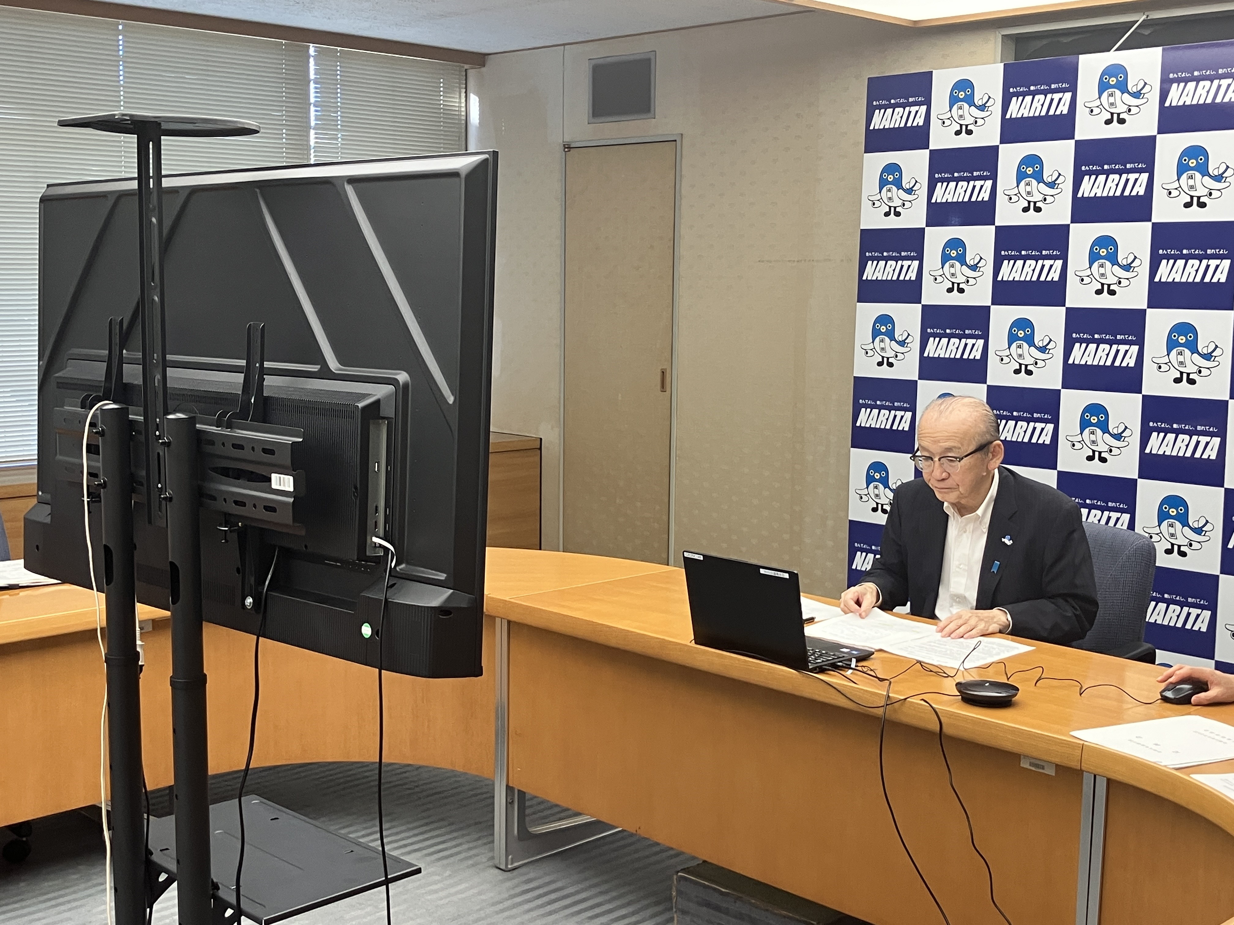 議事進行を行う市長の様子