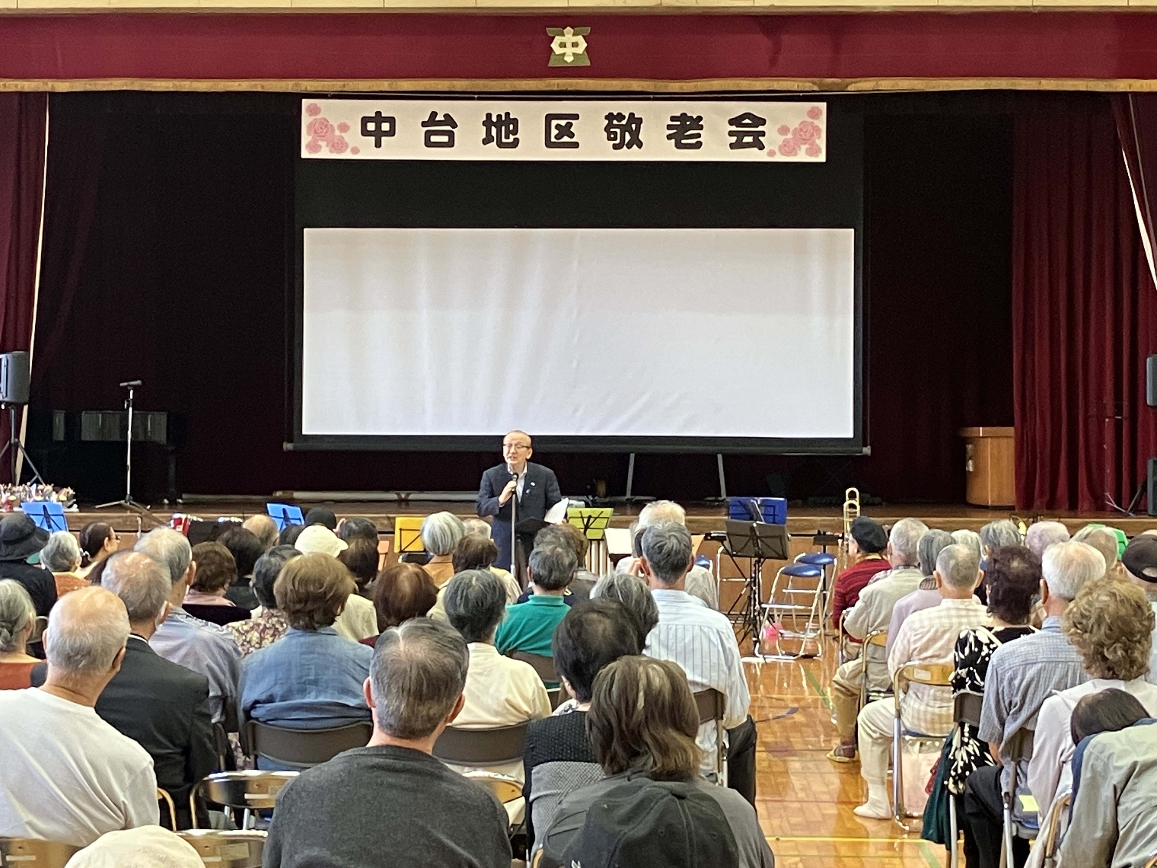 挨拶する市長の様子